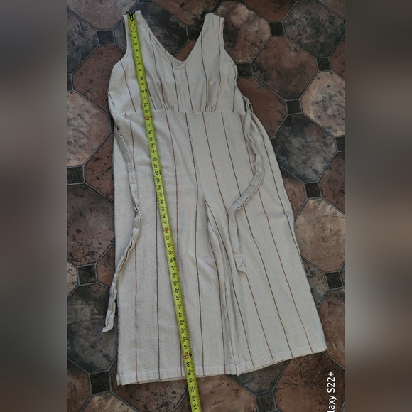 WORLD MARKET SIZE XL. Sleeveless Cream Jumpsuit - Picture 5 of 11
